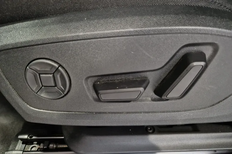 Audi Q3 din 2024 cu 26.297 km - oferta AUD129676 - foto 16