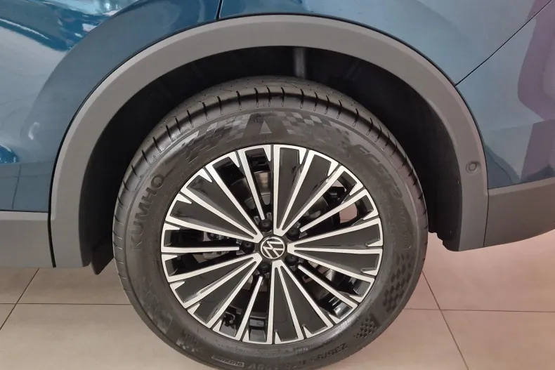 Volkswagen Tiguan din 2025 cu 5.000 km - oferta VOL129678 - foto 10