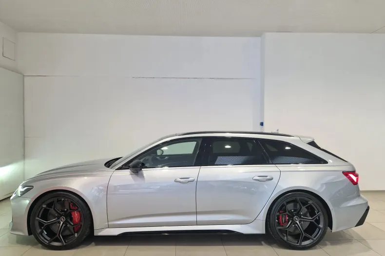 Audi RS6 din 2025 cu 5.000 km - oferta AUD129679 - foto 2