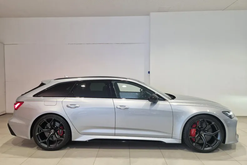 Audi RS6 din 2025 cu 5.000 km - oferta AUD129679 - foto 6