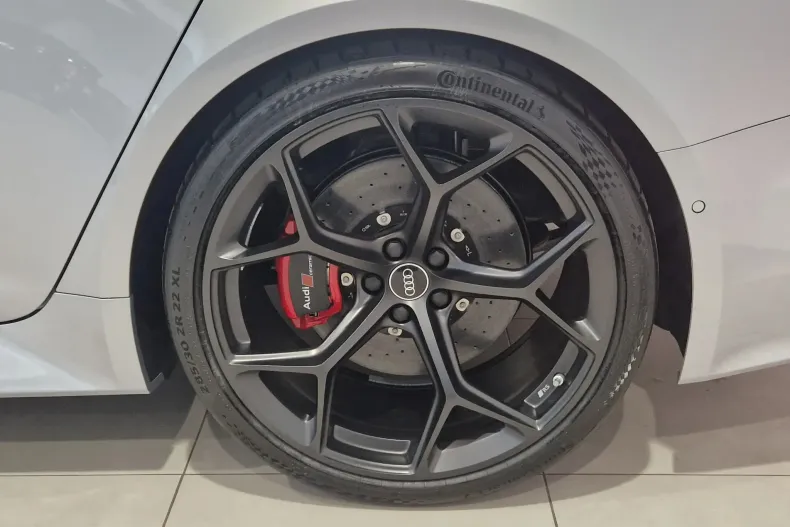 Audi RS6 din 2025 cu 5.000 km - oferta AUD129679 - foto 10