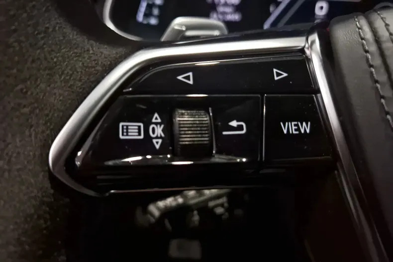 Audi RS6 din 2025 cu 5.000 km - oferta AUD129679 - foto 22