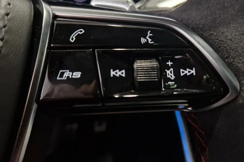 Audi RS6 din 2025 cu 5.000 km - oferta AUD129679 - foto 23