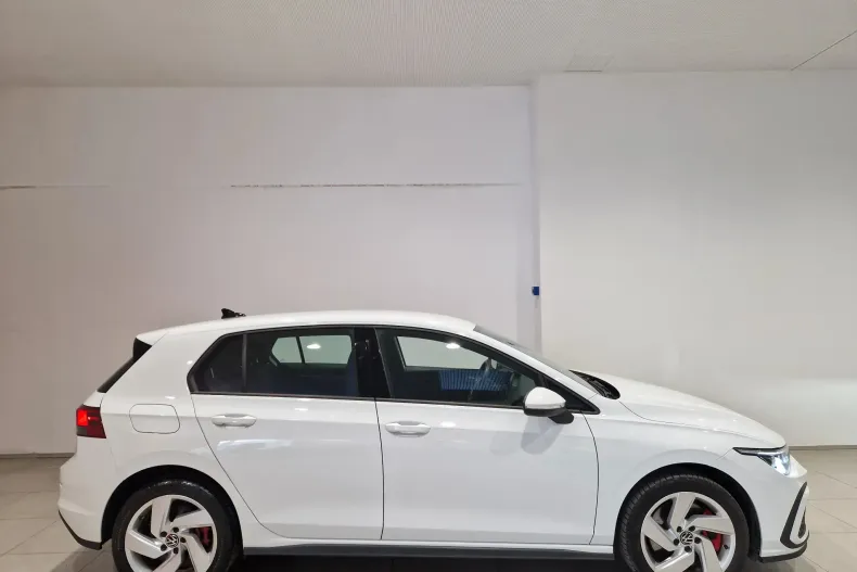 Volkswagen Golf din 2021 cu 45.748 km - oferta VOL129680 - foto 6