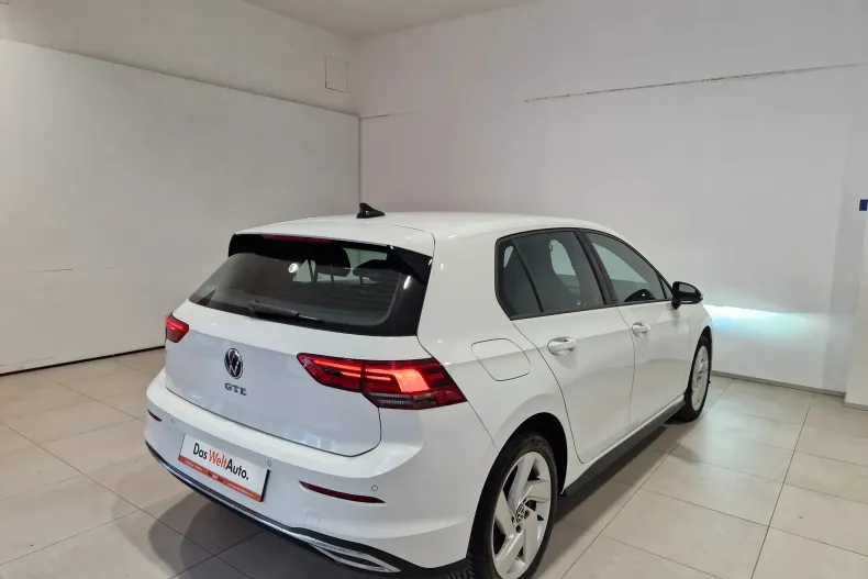 Volkswagen Golf din 2021 cu 45.748 km - oferta VOL129680 - foto 7