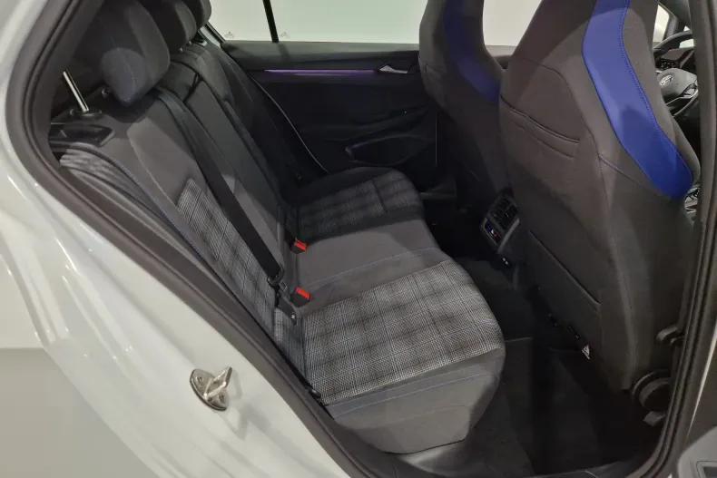 Volkswagen Golf din 2021 cu 45.748 km - oferta VOL129680 - foto 15