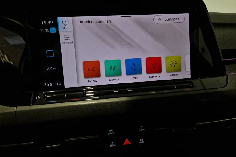 Volkswagen Golf din 2021 cu 45.748 km - oferta VOL129680 - foto 22