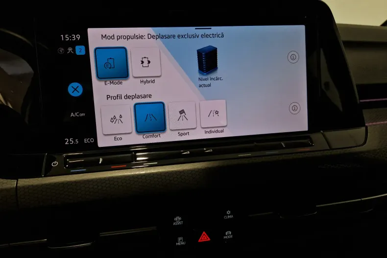 Volkswagen Golf din 2021 cu 45.748 km - oferta VOL129680 - foto 24