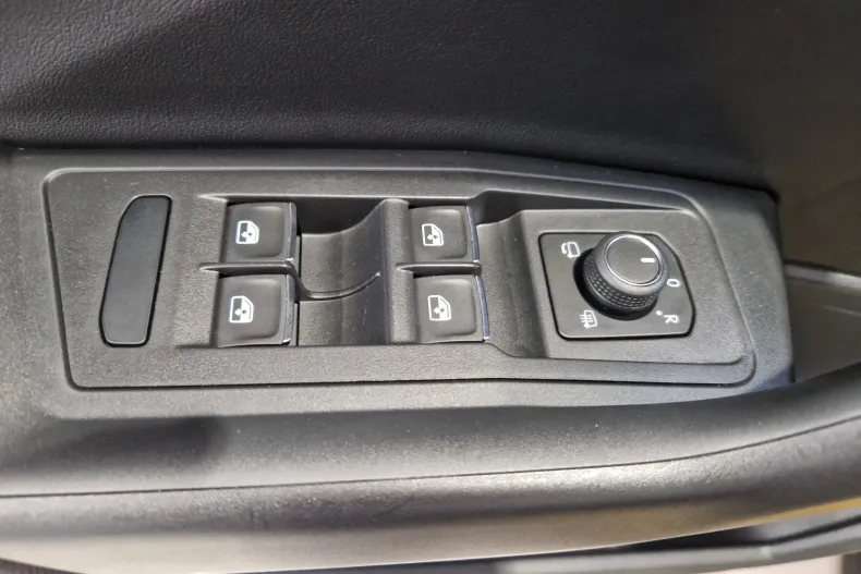 Volkswagen T-Roc din 2021 cu 38.262 km - oferta VOL129684 - foto 15