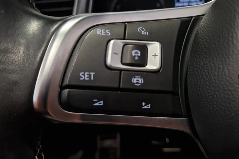 Volkswagen T-Roc din 2021 cu 38.262 km - oferta VOL129684 - foto 17