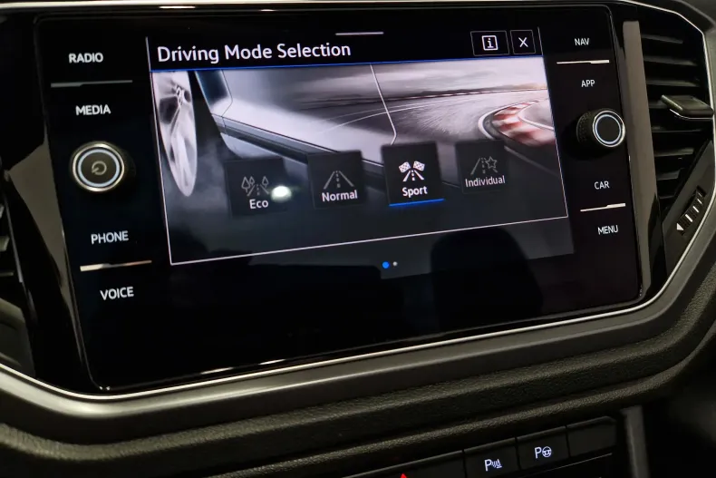 Volkswagen T-Roc din 2021 cu 38.262 km - oferta VOL129684 - foto 21