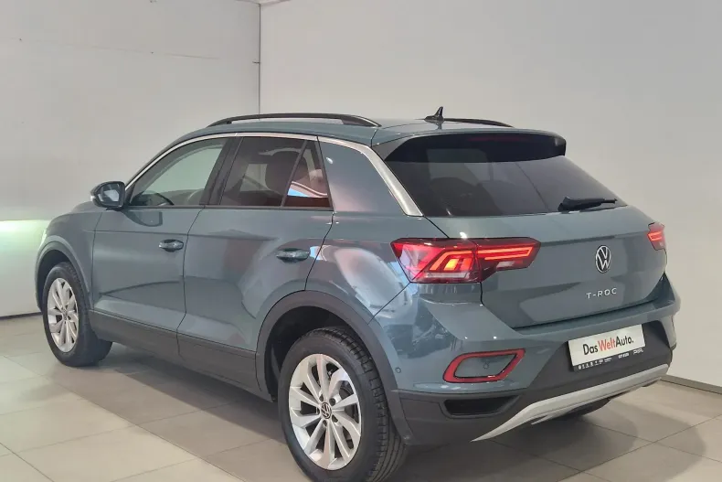 Volkswagen T-Roc din 2025 cu 5.000 km - oferta VOL129686 - foto 3