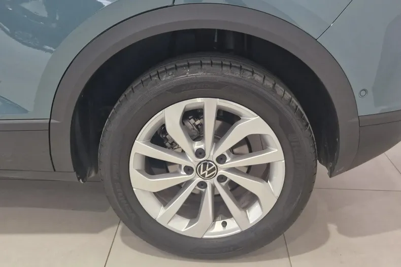 Volkswagen T-Roc din 2025 cu 5.000 km - oferta VOL129686 - foto 10