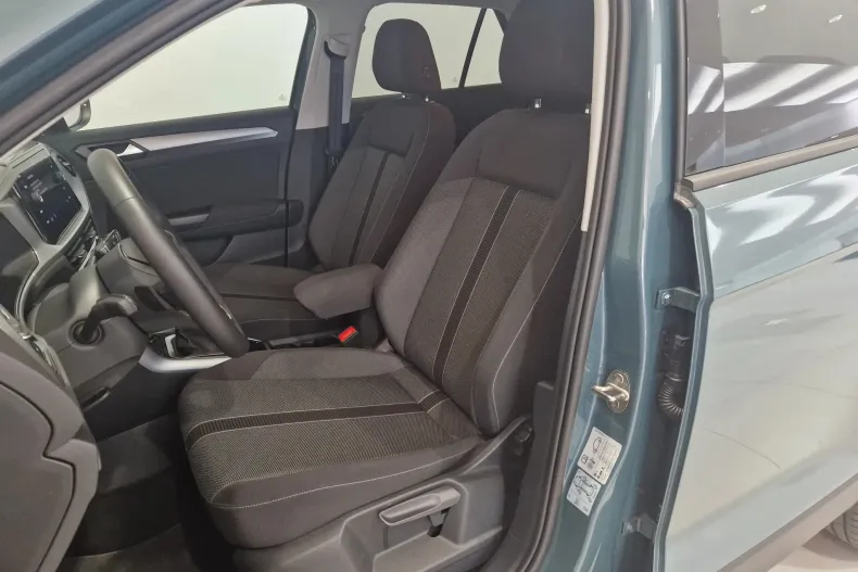 Volkswagen T-Roc din 2025 cu 5.000 km - oferta VOL129686 - foto 11