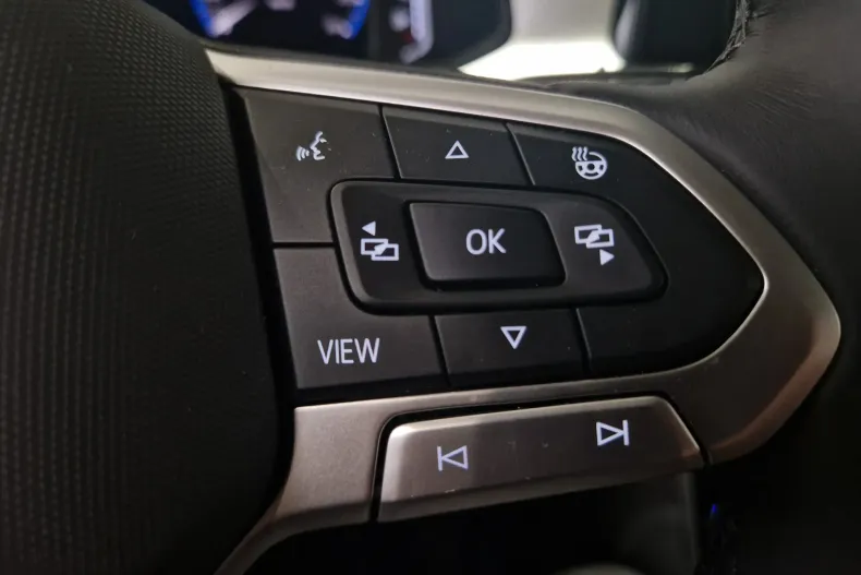 Volkswagen T-Roc din 2025 cu 5.000 km - oferta VOL129686 - foto 18