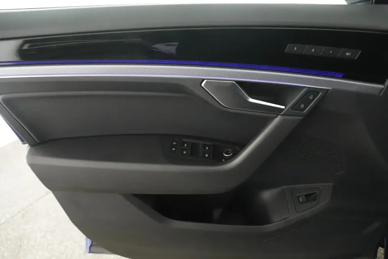 Volkswagen Touareg din 2021 cu 54.585 km - oferta VOL129691 - foto 24