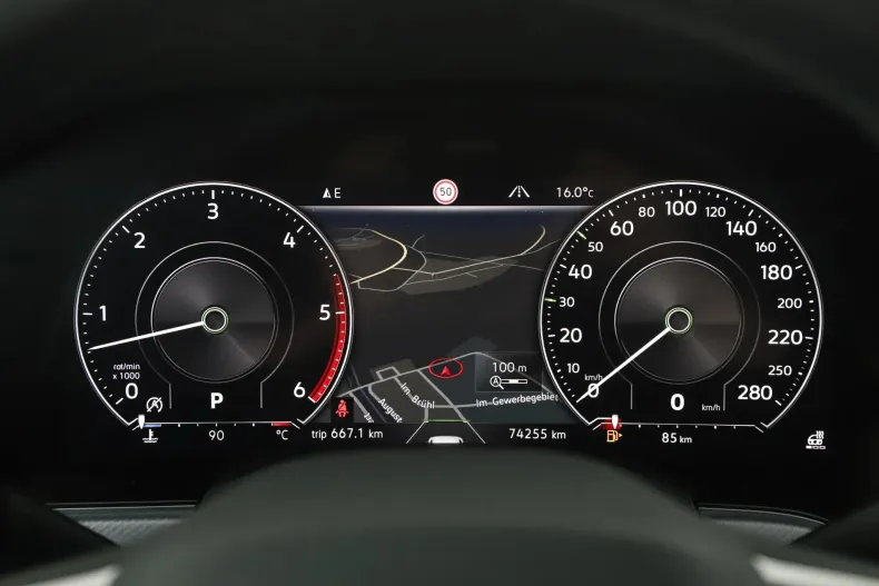 Volkswagen Touareg din 2021 cu 74.249 km - oferta VOL129693 - foto 16