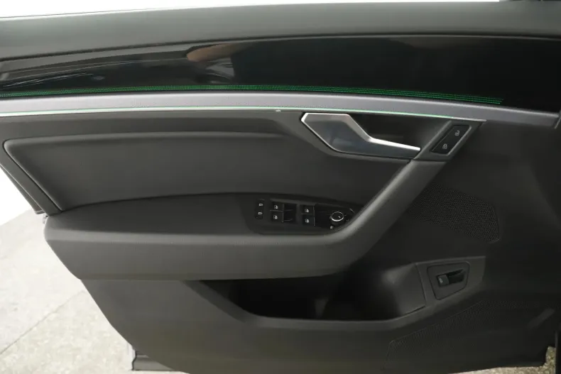 Volkswagen Touareg din 2021 cu 74.249 km - oferta VOL129693 - foto 24