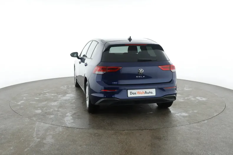 Volkswagen Golf din 2023 cu 21.108 km - oferta VOL129695 - foto 8