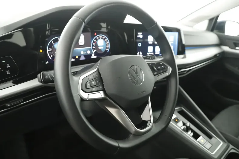 Volkswagen Golf din 2023 cu 21.108 km - oferta VOL129695 - foto 14