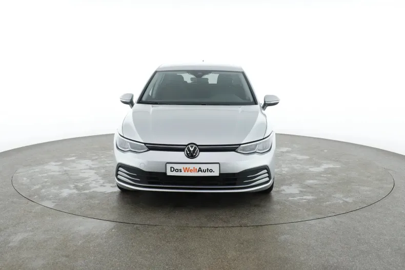 Volkswagen Golf din 2023 cu 52.077 km - oferta VOL129701 - foto 4