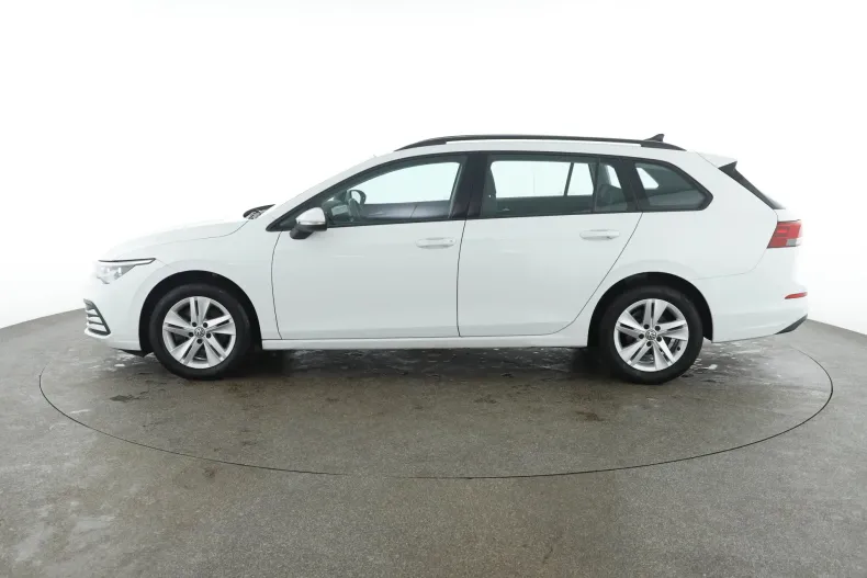 Volkswagen Golf din 2021 cu 47.424 km - oferta VOL129703 - foto 2