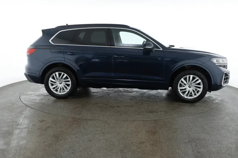 Volkswagen Touareg din 2023 cu 46.907 km - oferta VOL129717 - foto 6