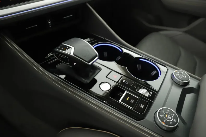 Volkswagen Touareg din 2023 cu 46.907 km - oferta VOL129717 - foto 16