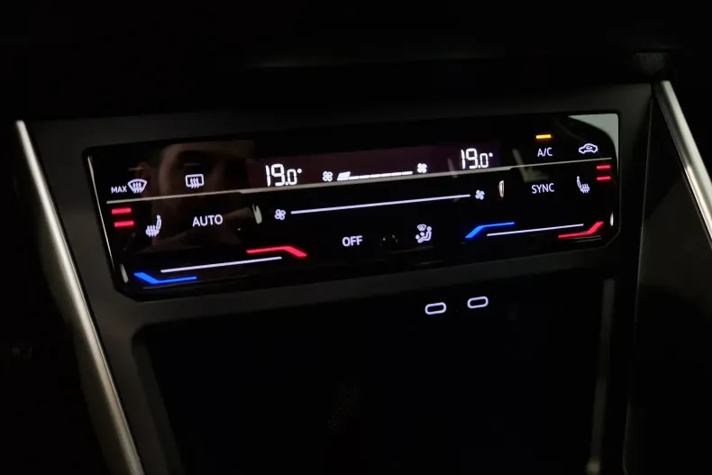 Volkswagen Taigo din 2021 cu 15.589 km - oferta VOL129718 - foto 24