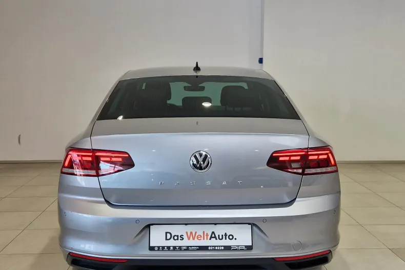 Volkswagen Passat din 2019 cu 56.019 km - oferta VOL129728 - foto 8