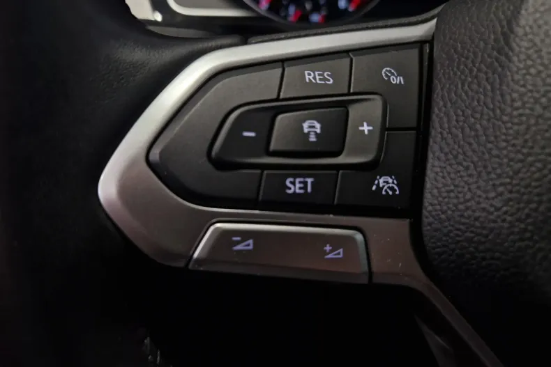 Volkswagen Passat din 2019 cu 56.019 km - oferta VOL129728 - foto 18