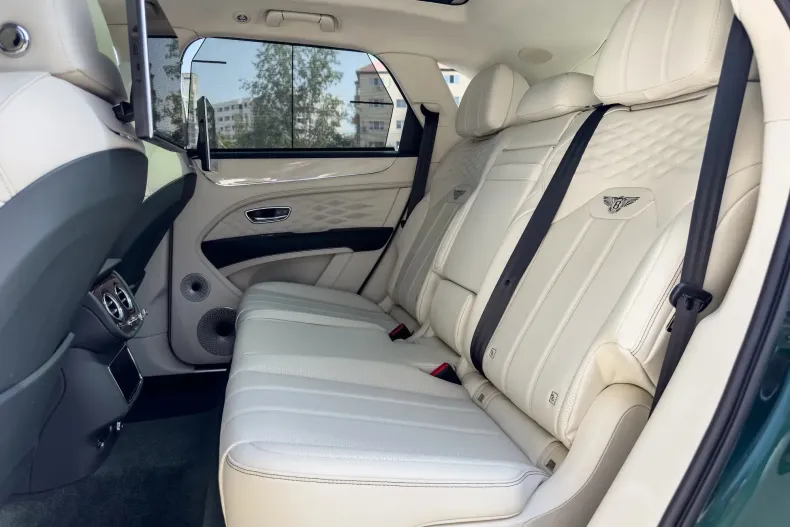 Bentley Bentayga din 2024 cu 16.500 km - oferta BEN129729 - foto 11