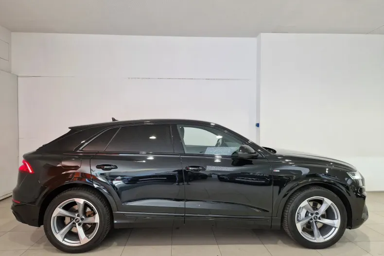 Audi Q8 din 2024 cu 15.631 km - oferta AUD129730 - foto 6