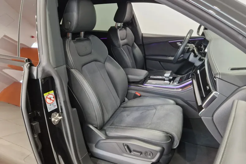 Audi Q8 din 2024 cu 15.631 km - oferta AUD129730 - foto 13