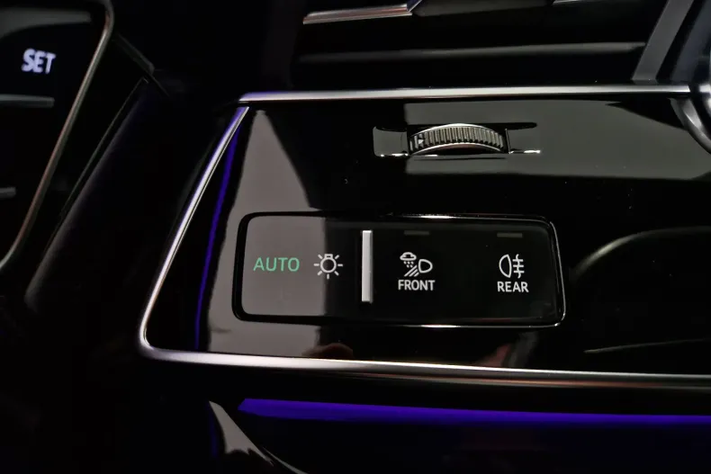 Audi Q8 din 2024 cu 15.631 km - oferta AUD129730 - foto 19