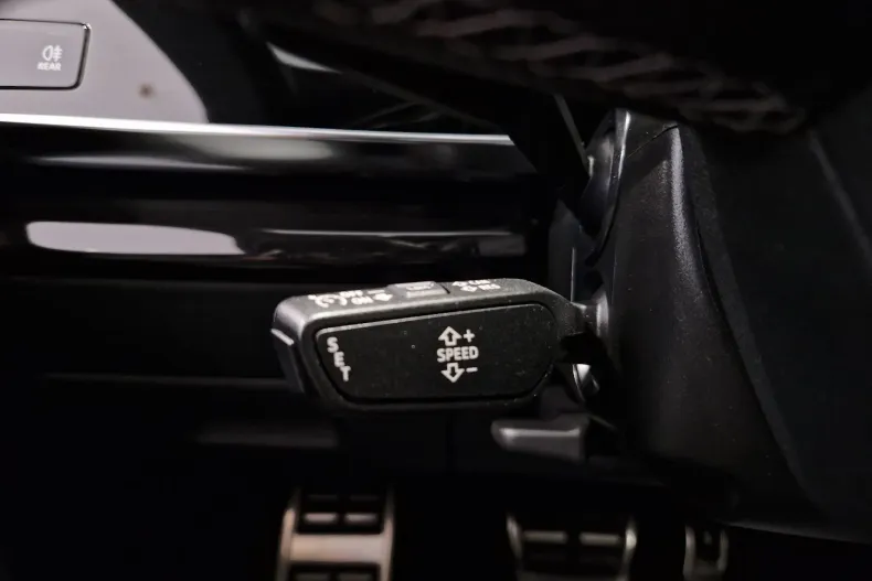 Audi Q8 din 2024 cu 15.631 km - oferta AUD129730 - foto 20