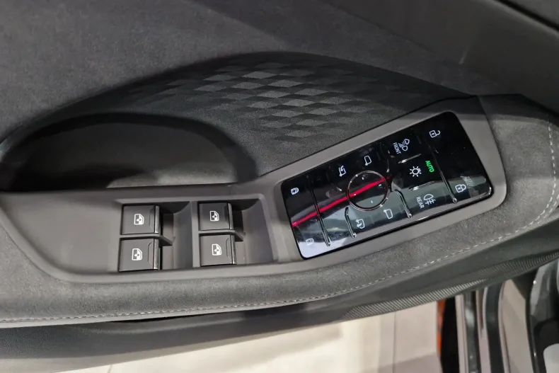 Audi A5 din 2025 cu 5.000 km - oferta AUD129733 - foto 15