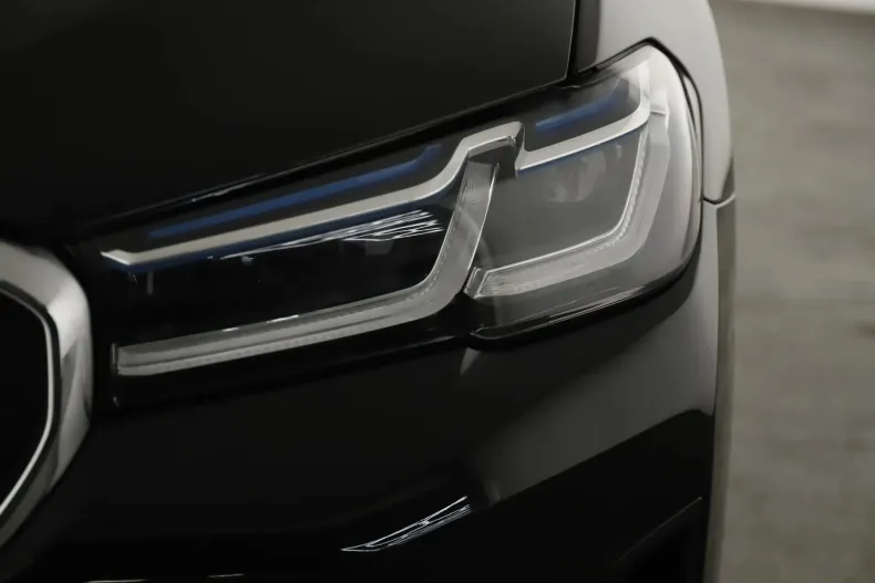 BMW Seria 5 din 2022 cu 100.688 km - oferta BMW129735 - foto 9