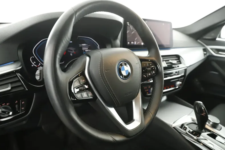 BMW Seria 5 din 2022 cu 100.688 km - oferta BMW129735 - foto 11