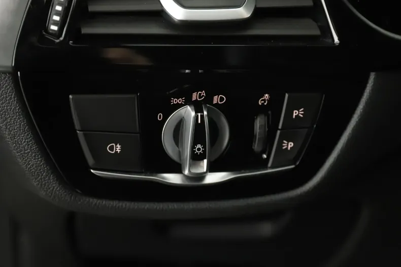 BMW Seria 5 din 2022 cu 100.688 km - oferta BMW129735 - foto 18