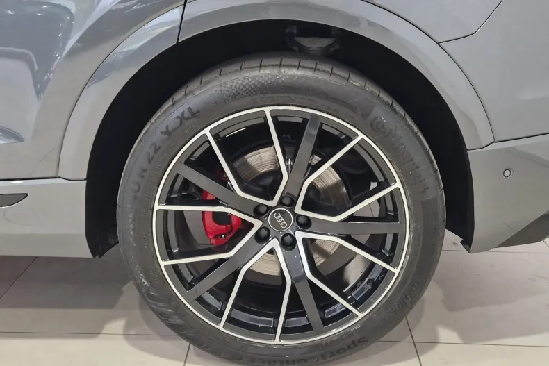 Audi Q8 din 2024 cu 11.156 km - oferta AUD129736 - foto 10