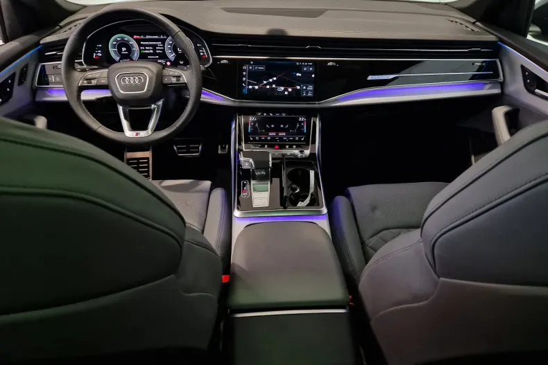 Audi Q8 din 2024 cu 11.156 km - oferta AUD129736 - foto 12