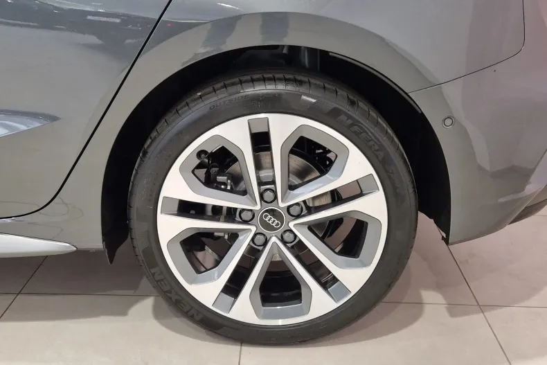 Audi A3 din 2025 cu 5.000 km - oferta AUD129738 - foto 10