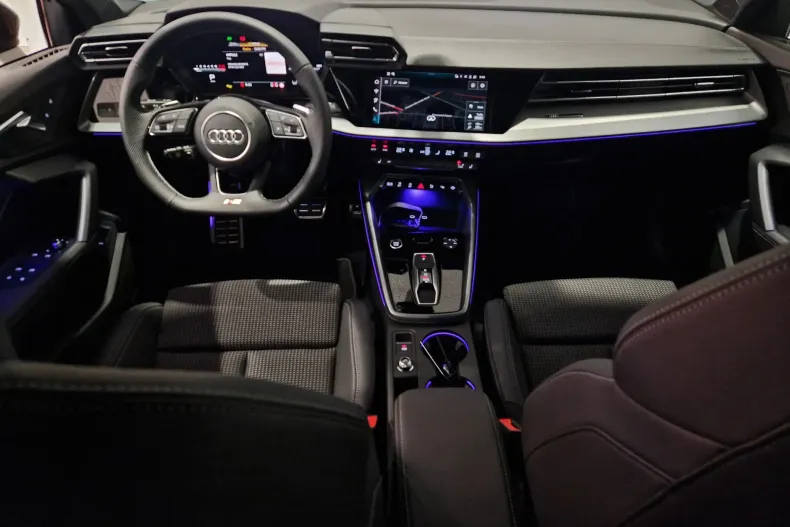 Audi A3 din 2025 cu 5.000 km - oferta AUD129738 - foto 12