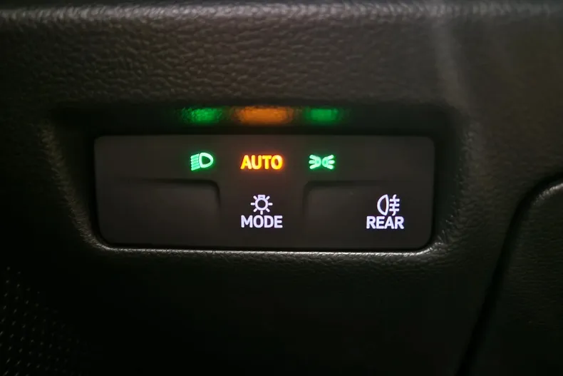 Volkswagen Passat din 2024 cu 10.848 km - oferta VOL129740 - foto 16