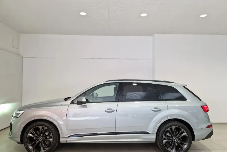 Audi Q7 din 2025 cu 5.000 km - oferta AUD129742 - foto 2