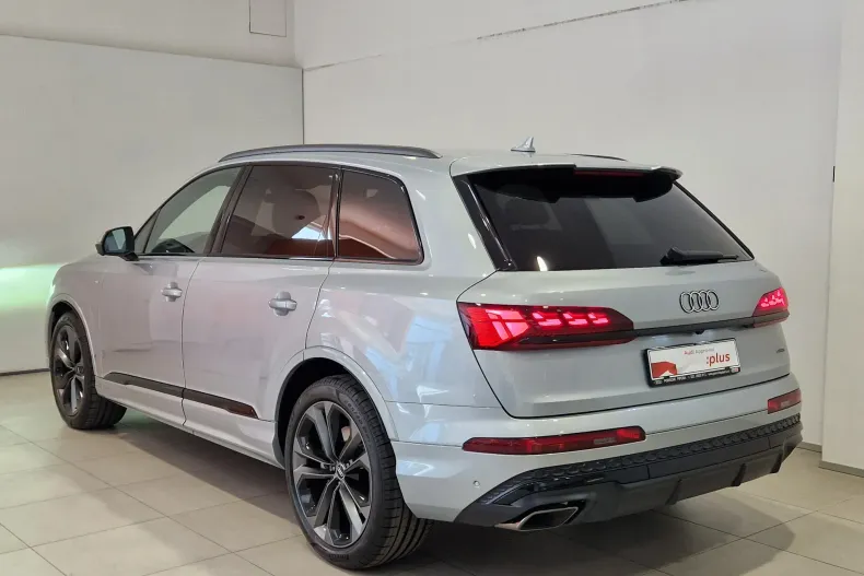 Audi Q7 din 2025 cu 5.000 km - oferta AUD129742 - foto 3
