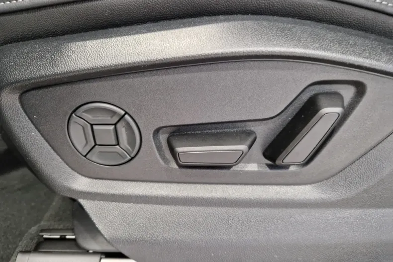 Audi Q7 din 2025 cu 5.000 km - oferta AUD129742 - foto 17