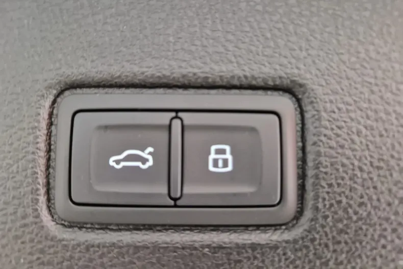 Audi Q7 din 2025 cu 5.000 km - oferta AUD129742 - foto 34