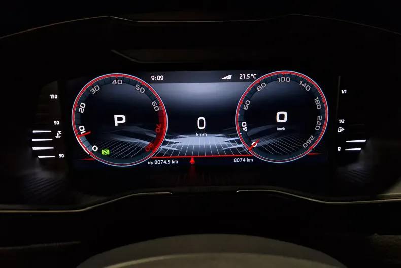 Skoda Superb din 2023 cu 8.070 km - oferta SKO129748 - foto 20